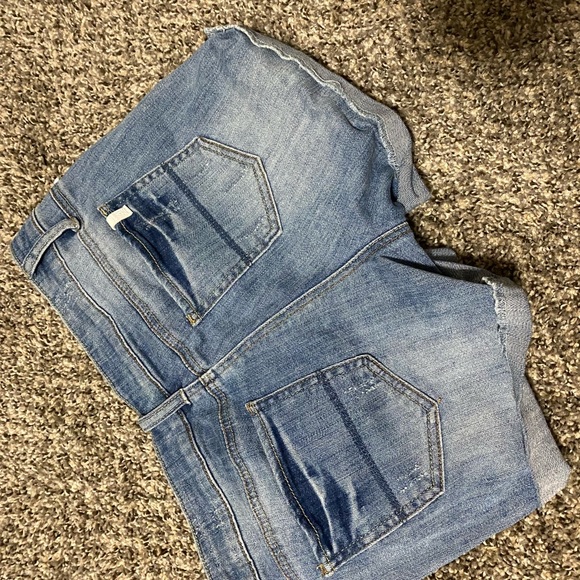 Shorts - Picture 2 of 2